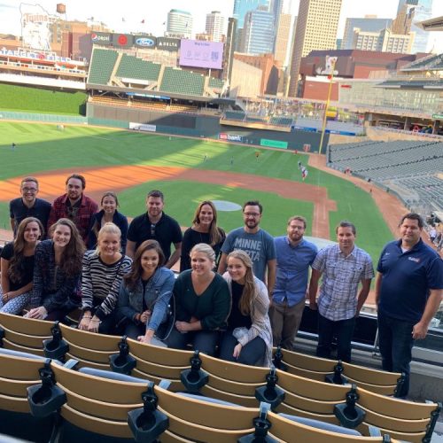 volunteering-for-fmsc-at-target-field-with-the-team
